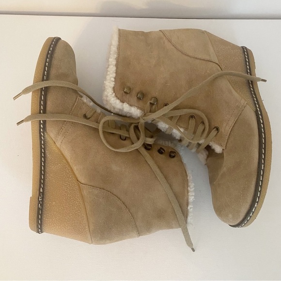 J. Crew MacAlister Wedge Suede Shearling Ankle Boots - 7 - Picture 11 of 16